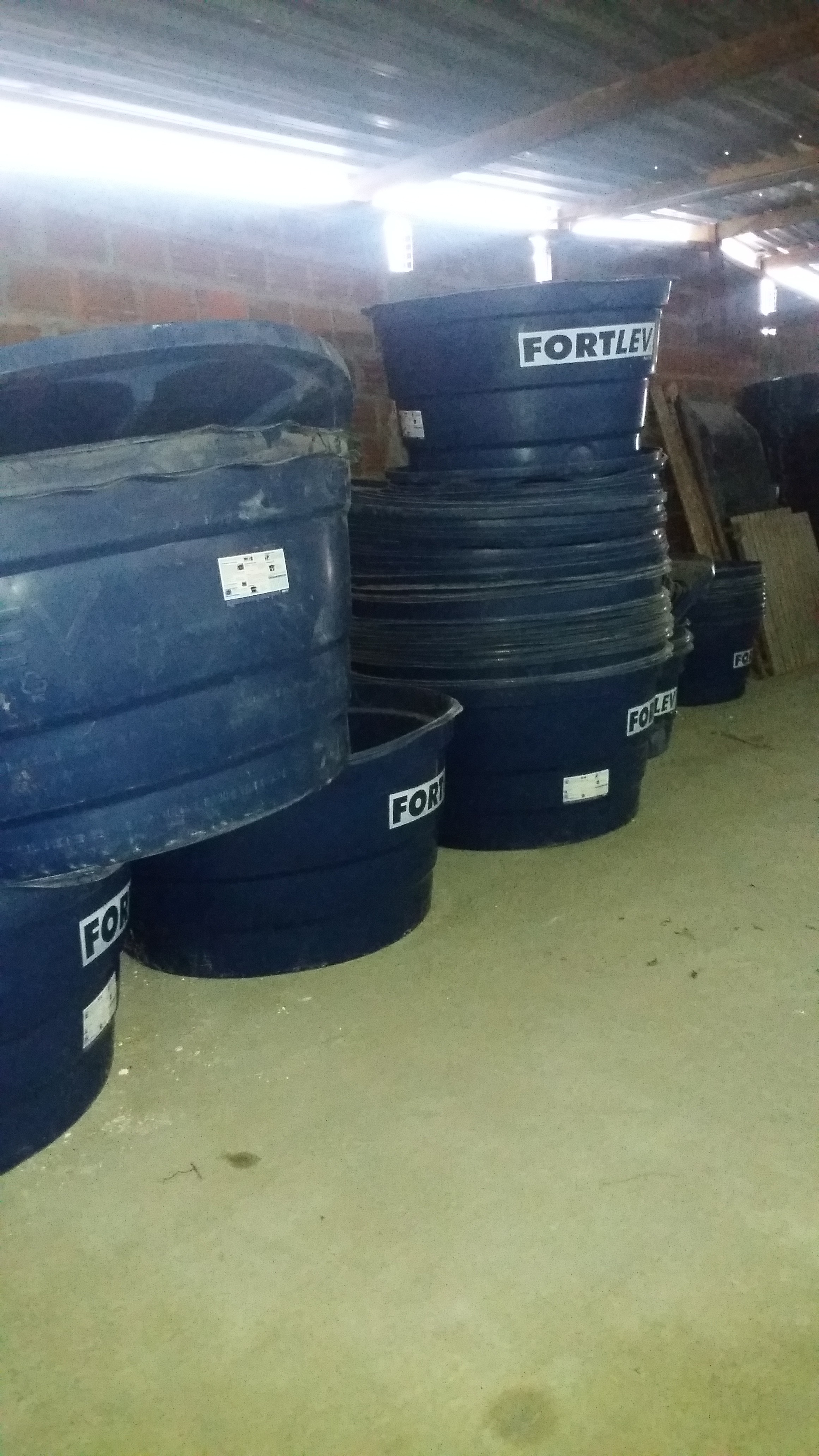 Caixas de águas 2.jpg